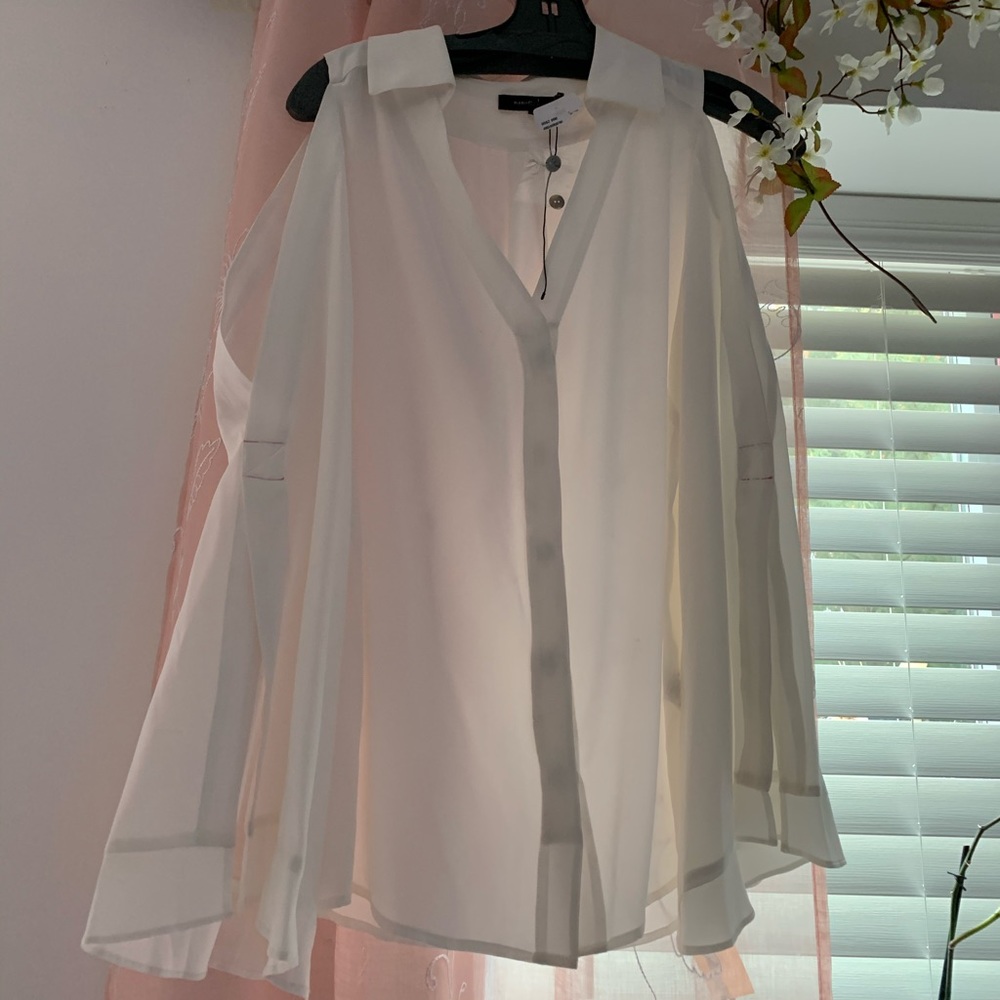 Women’s Blouses